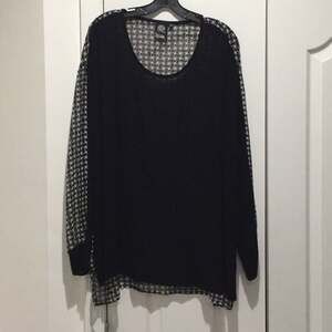 Bobeau 3x two tone hi low hemline top worn once